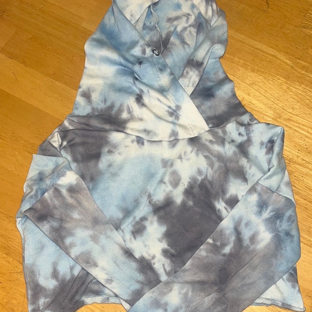 Rue21 Blue and Gray Tie-Dye Hoodie